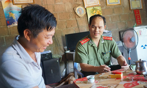 Người con của bản làng vùng Đông Bắc